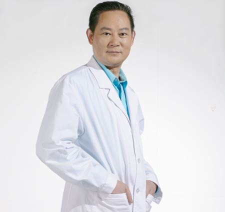 罗延平 整形二科主任